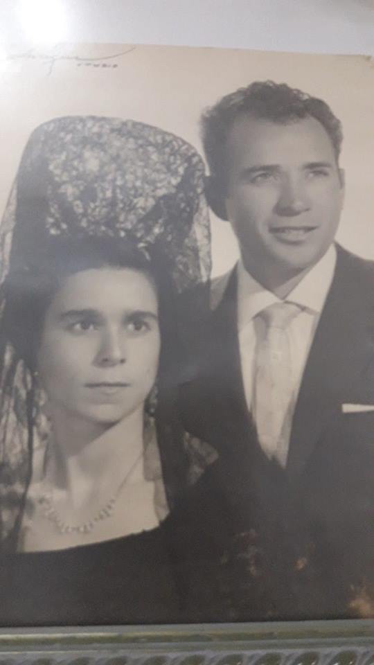 Joaquín Peruyera Márquez junto a su esposa Rosario Lozano Sánchez.