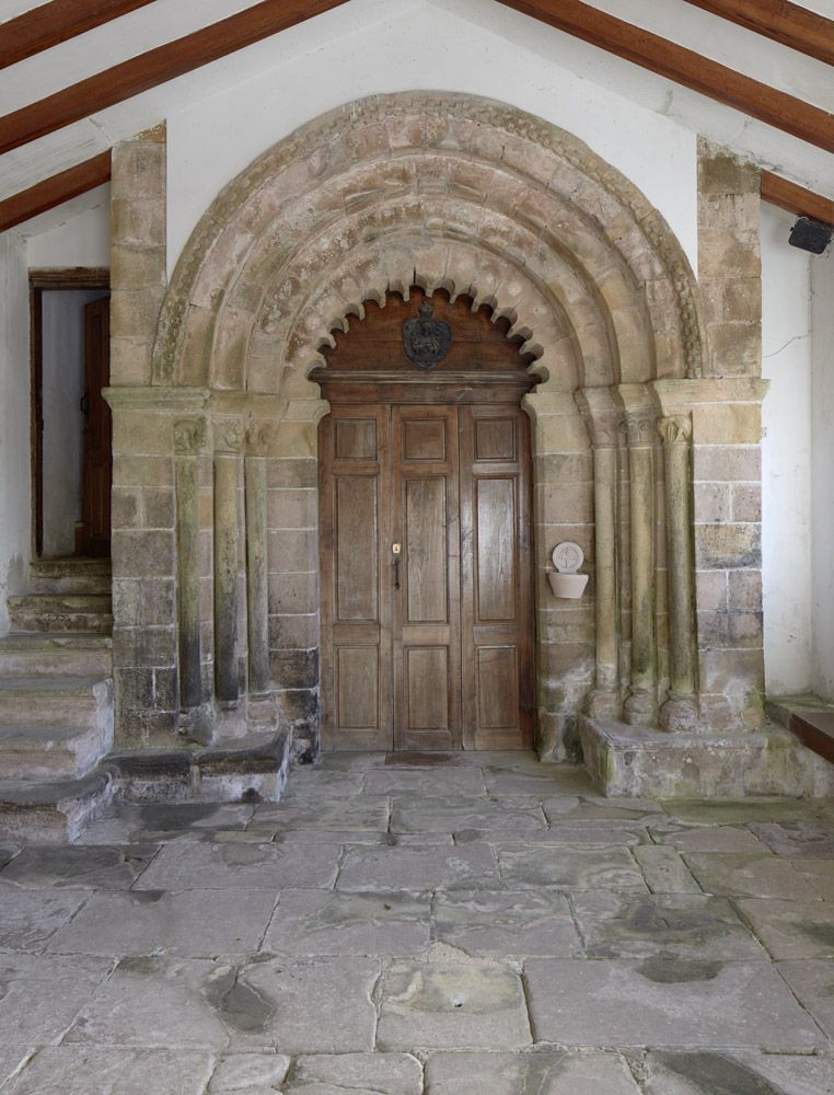 Iglesia de Santa María Magdalena de Los Pandos en la parroquia de La Magdalena.